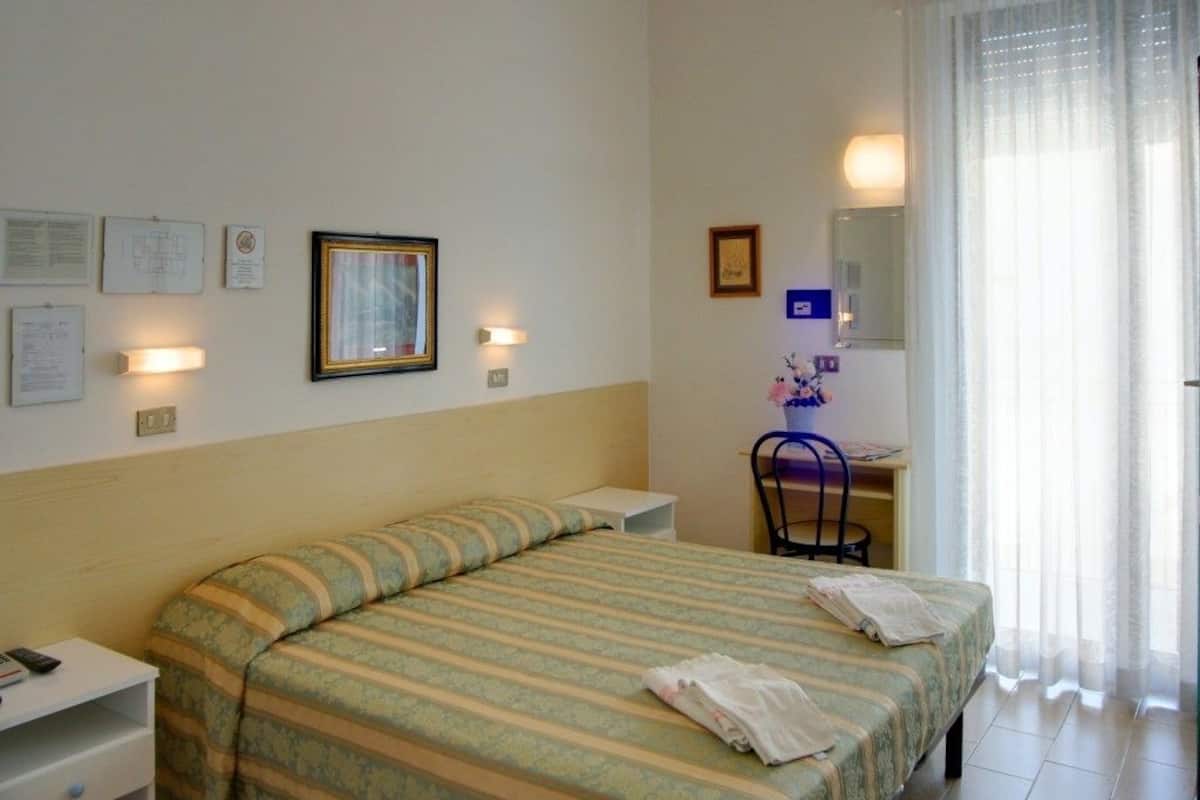 In-room safe, desk, cribs/infant beds, free WiFi
