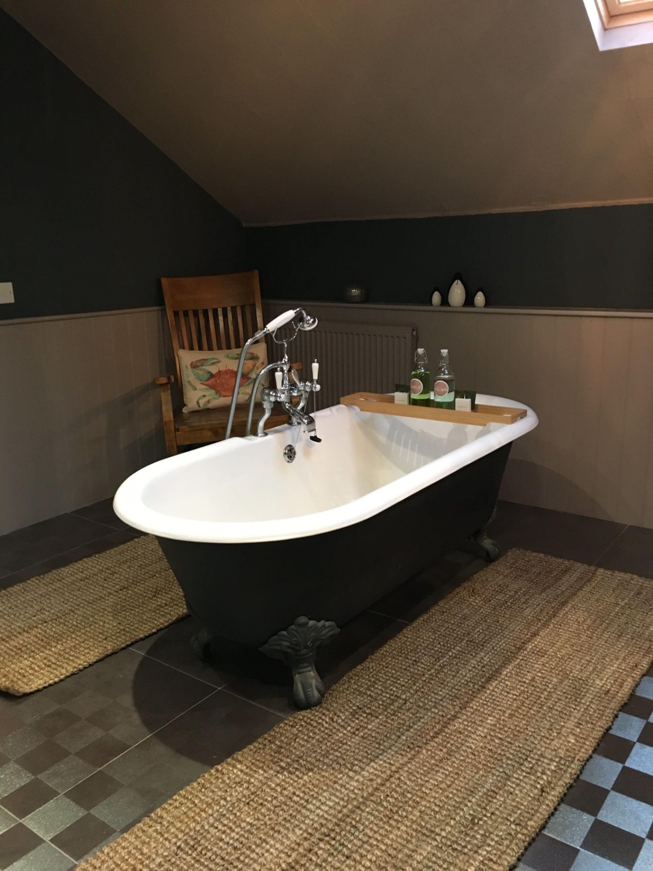 Free toiletries, hair dryer, bathrobes, towels