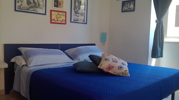 1 bedroom, desk, iron/ironing board, cots/infant beds