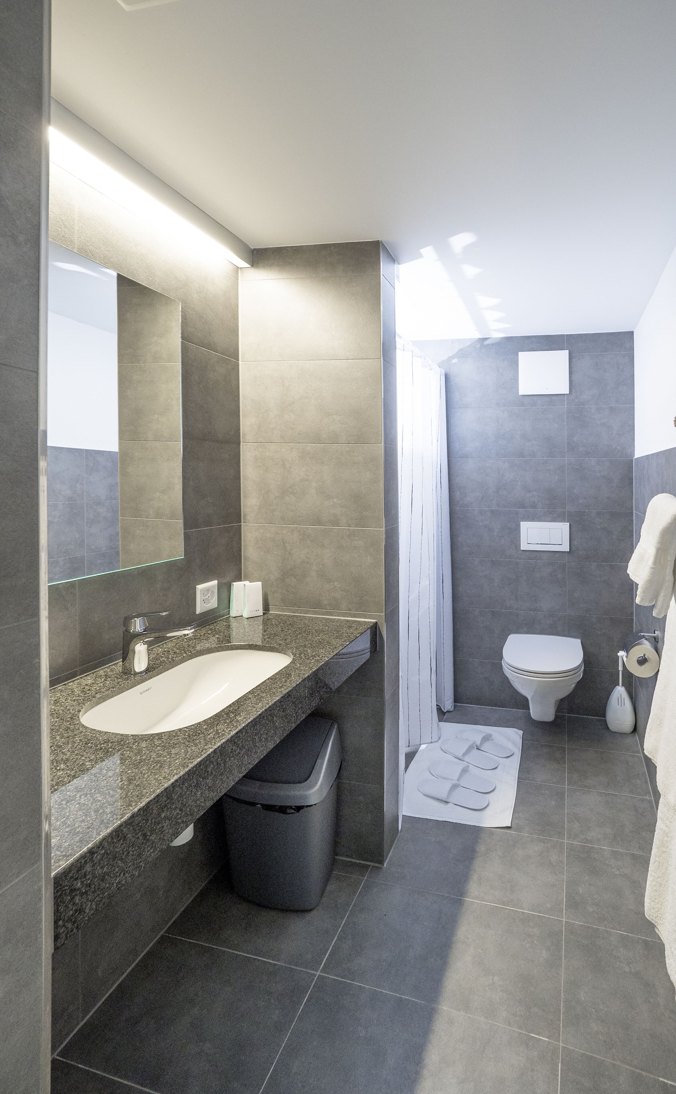 Superior Double Room | Bathroom
