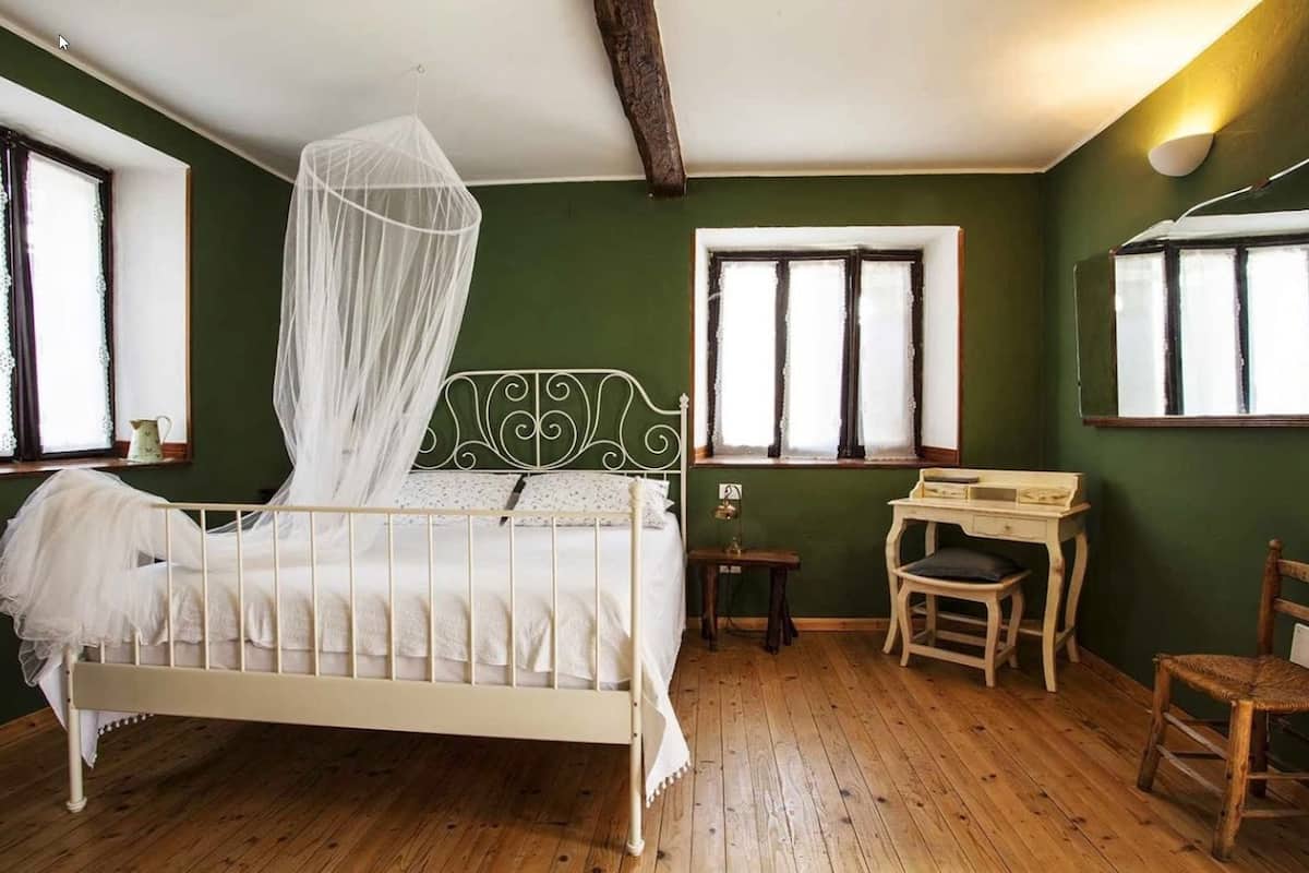 Triple Room | Premium bedding, free cribs/infant beds, rollaway beds, free WiFi