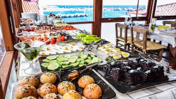 Petit déjeuner buffet