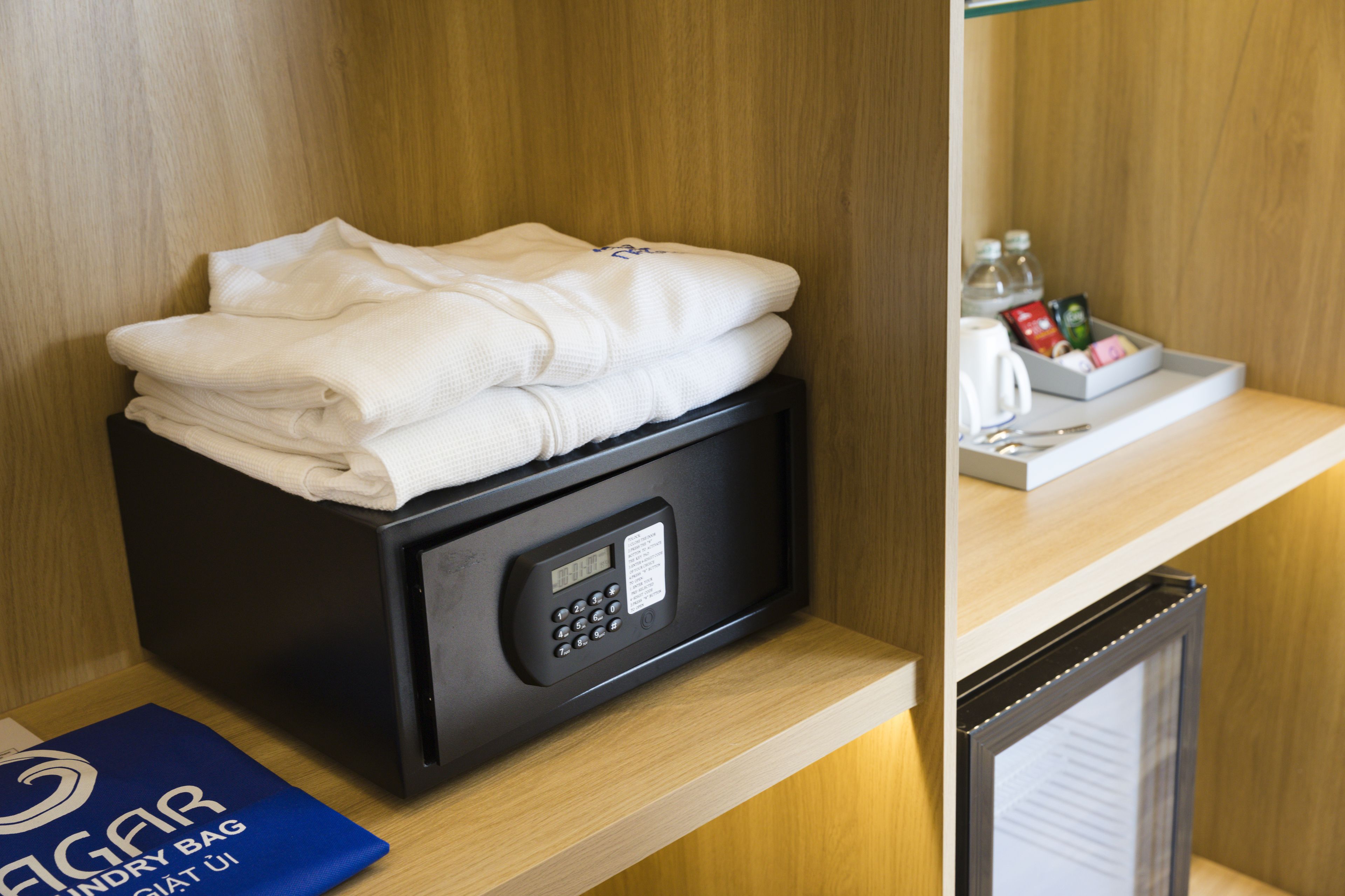 minibar, in-room safe, desk, laptop workspace