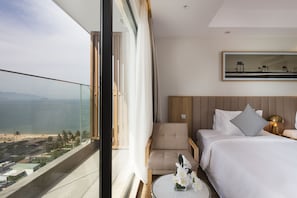 Senior Deluxe Twin City View With Balcony | Minibar, in-room safe, desk, laptop workspace - Nagar Hotel Nha Trang (Nha Trang)
