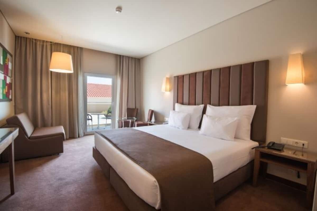 1 bedroom, minibar, in-room safe, blackout drapes