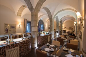 Desayuno buffet incluido todos los días