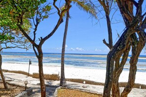 Children’s play area – outdoor - Kaskazi Beach Hotel (Diani Beach)