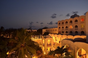 Exterior - Kaskazi Beach Hotel (Diani Beach)