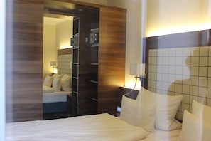 Habitació doble estàndard | Escriptori i habitacions insonoritzades 