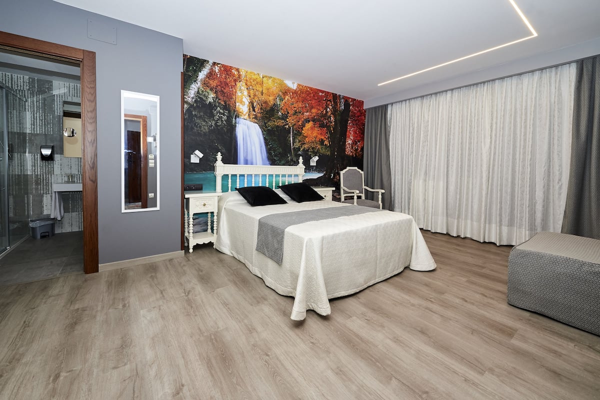 Down duvets, in-room safe, individually decorated
