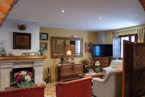 Lounge - Posada Araceli (Santillana del Mar)