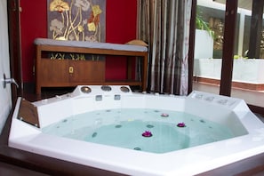 Hot tub, steam room, aromatherapy, Thai massages, body scrubs, facials