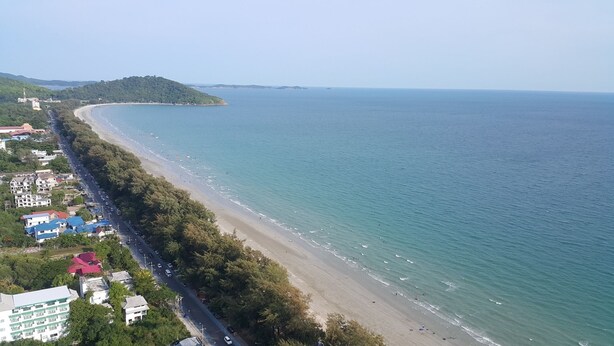 On the beach - The Orchid Beach Resort at VIP Resort (Rayong)