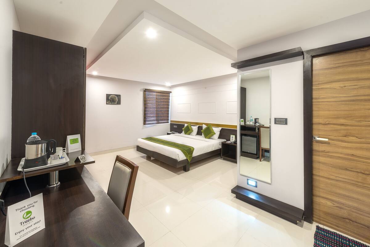 Standard Room | Iron/ironing board, rollaway beds (surcharge), WiFi (free), bed sheets