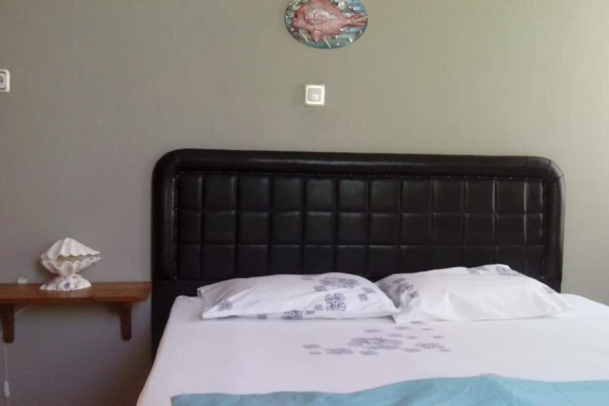 Standard Double Room | Soundproofing, free WiFi, bed sheets