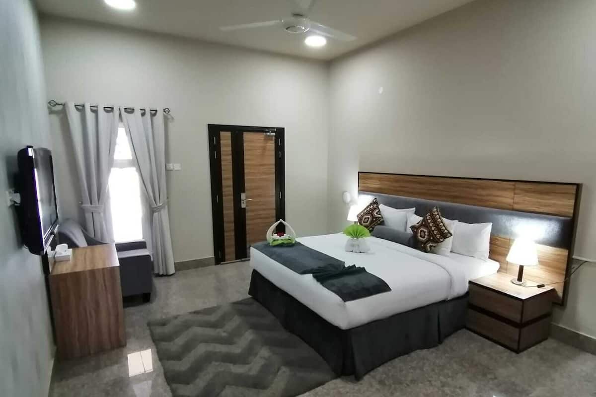 Chalet( Near pool, sunset & mountain) | Minibar, in-room safe, desk, blackout drapes