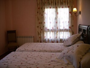 1 habitación, edredón y camas con efecto memoria 
