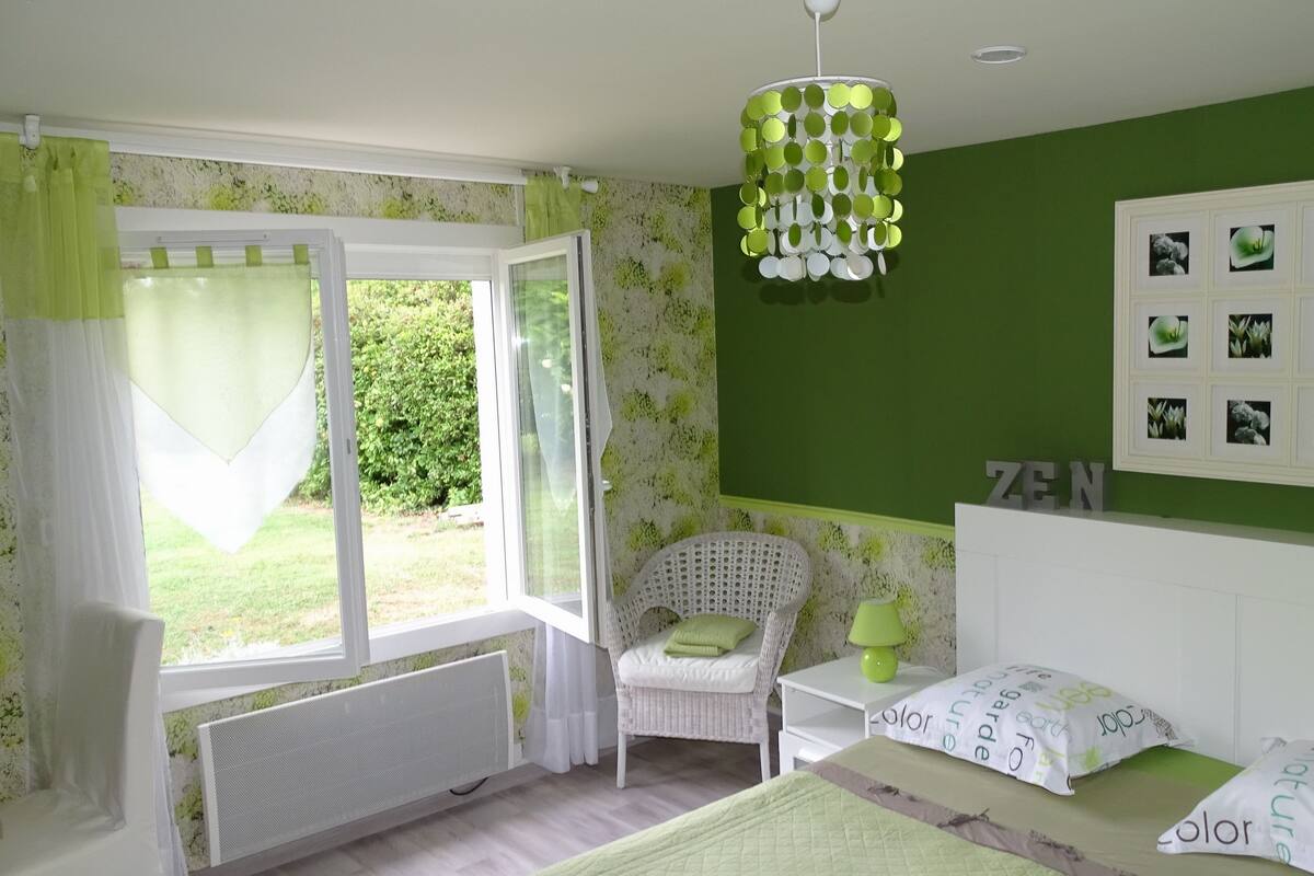 2 bedrooms, premium bedding, individually decorated