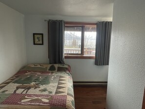 Standard Room, 1 Double Bed, Non Smoking (Single Room) | Blackout drapes, free WiFi, bed sheets