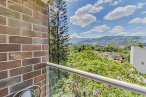 Apartment, 2 Bäder | Balkon