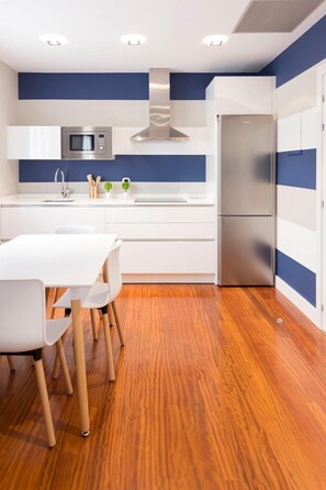 Apartamento, 1 quarto | Cozinha privada | Cadeirão de bebê