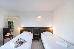 双床房 | 熨斗/熨板