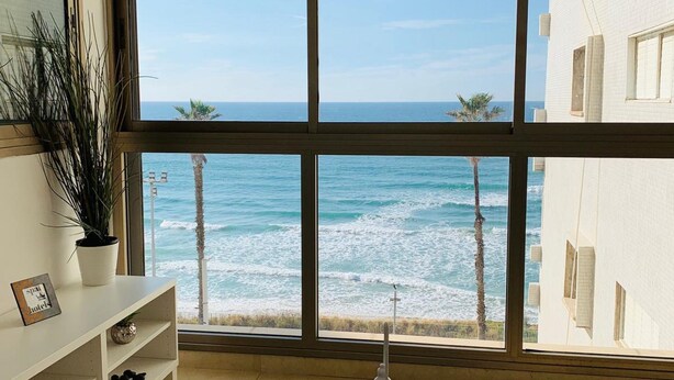 Family Apartment, 3 Bedrooms | Desk, soundproofing, iron/ironing board, WiFi (free) - Spat Apartment (Bat Yam)