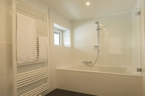 Chalet | Bathroom