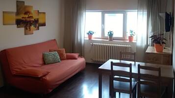 1 camera, tende oscuranti, culle/letti per bambini (gratuiti)