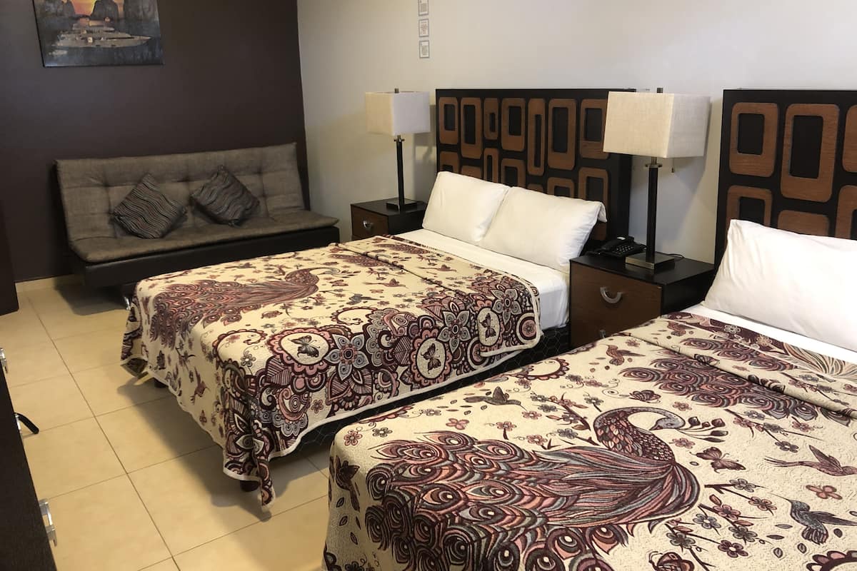 Family Room | 1 bedroom, in-room safe, desk, blackout drapes