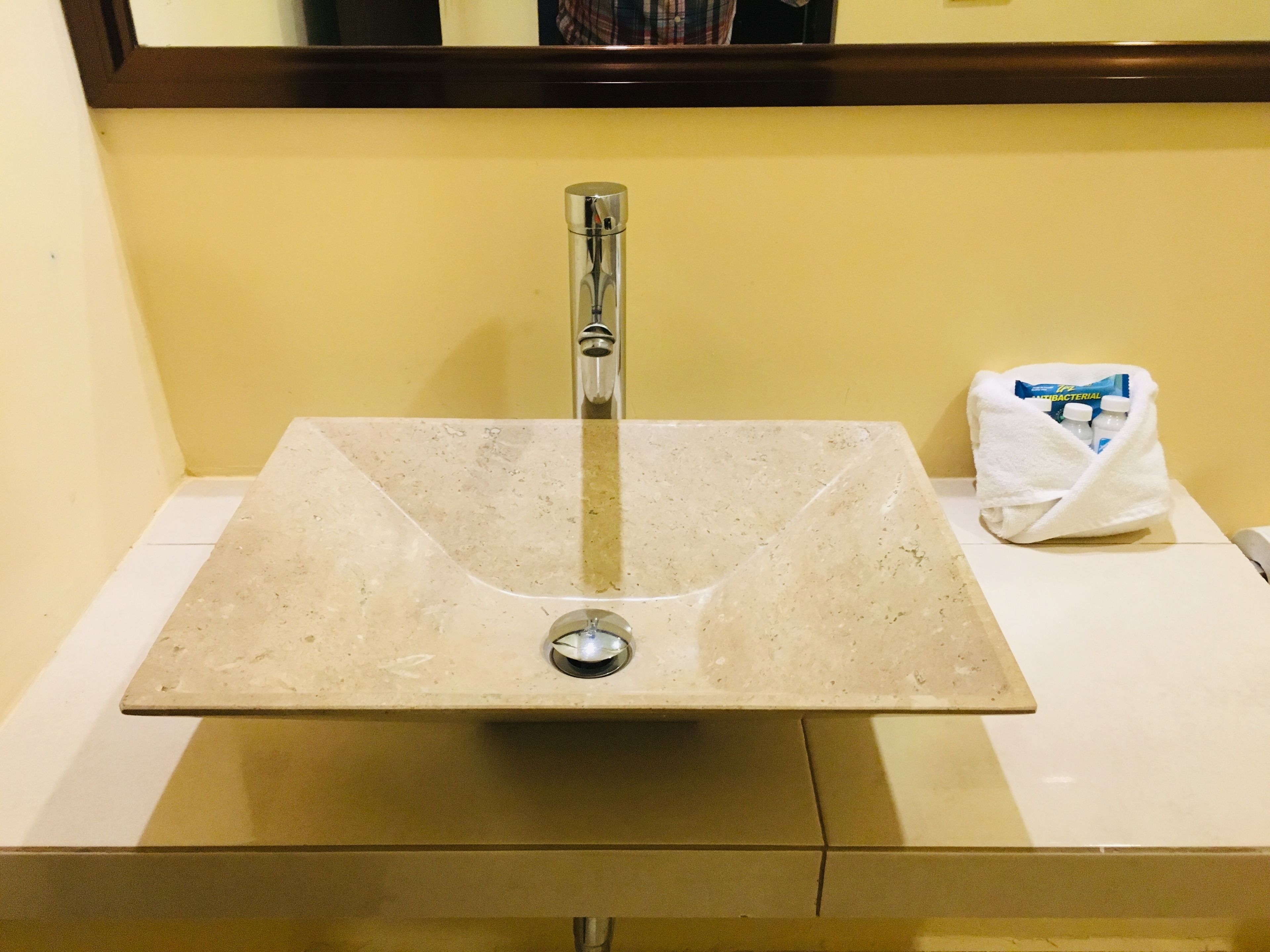 shower, free toiletries, towels