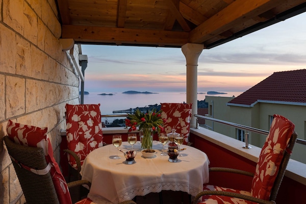 Comfort Apartment, 2 Bedrooms, Terrace, Sea View | Terrace/patio