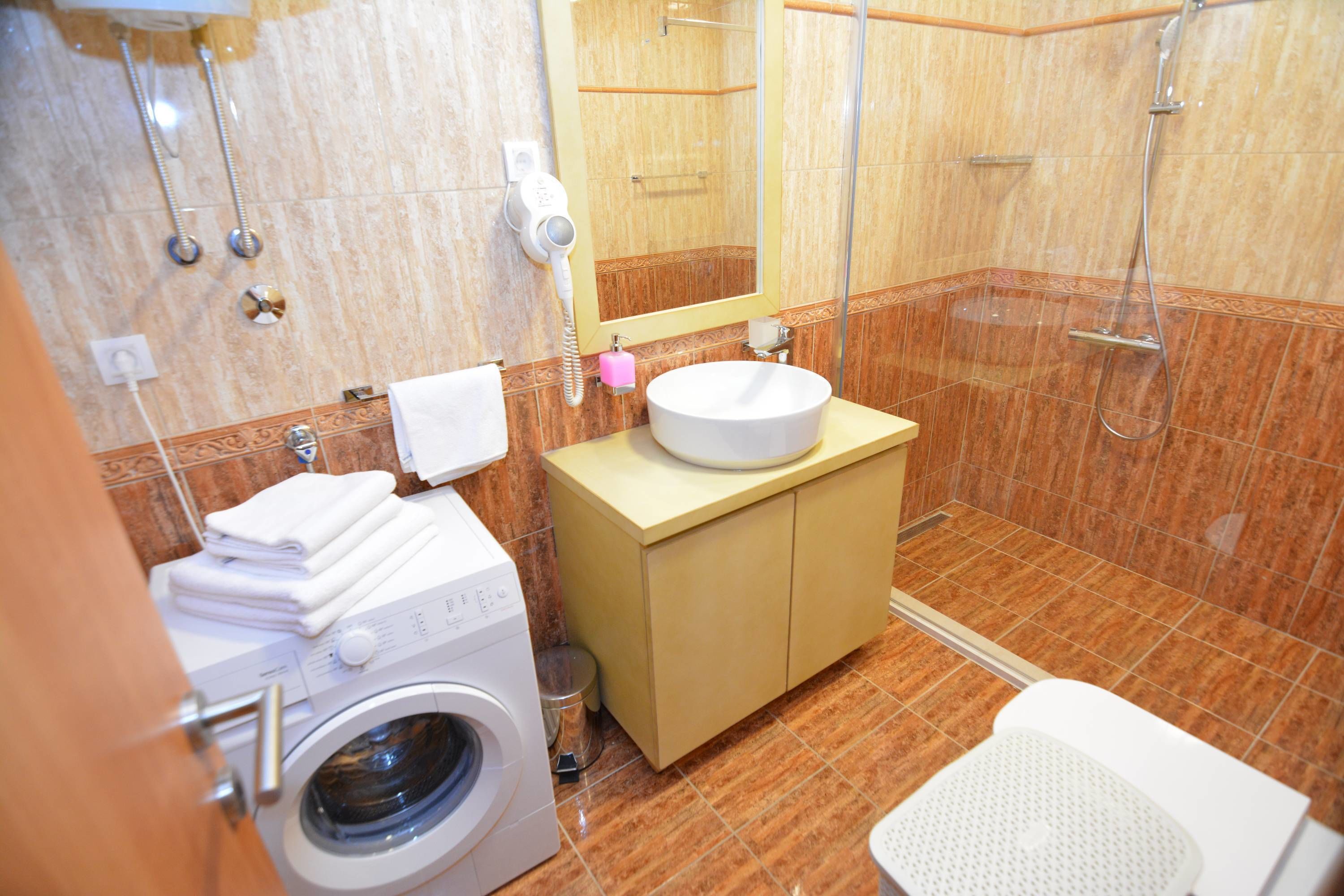 apartment, 1 bedroom, terrace, sea view | bathroom shower