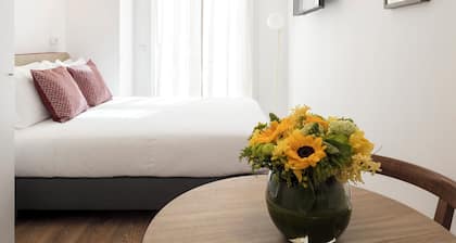 LSA Chiado Emenda by Numa