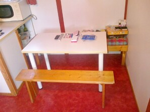 In-room dining - Camping les Craoues (Capvern)