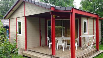 Chalet | In-room safe, cribs/infant beds, WiFi