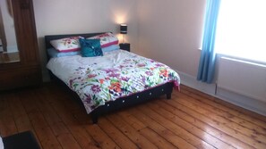 2 Schlafzimmer, Zimmersafe, individuell eingerichtet