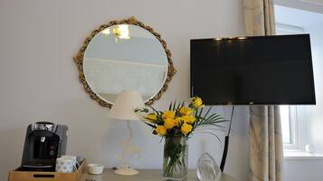 Superior Double Room, 1 King Bed (The Nest) | 1 bedroom, iron/ironing board, free WiFi