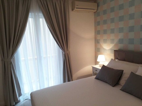 Superior Double Room | 1 bedroom, desk, soundproofing, iron/ironing board - Apartments Venera (Budva)
