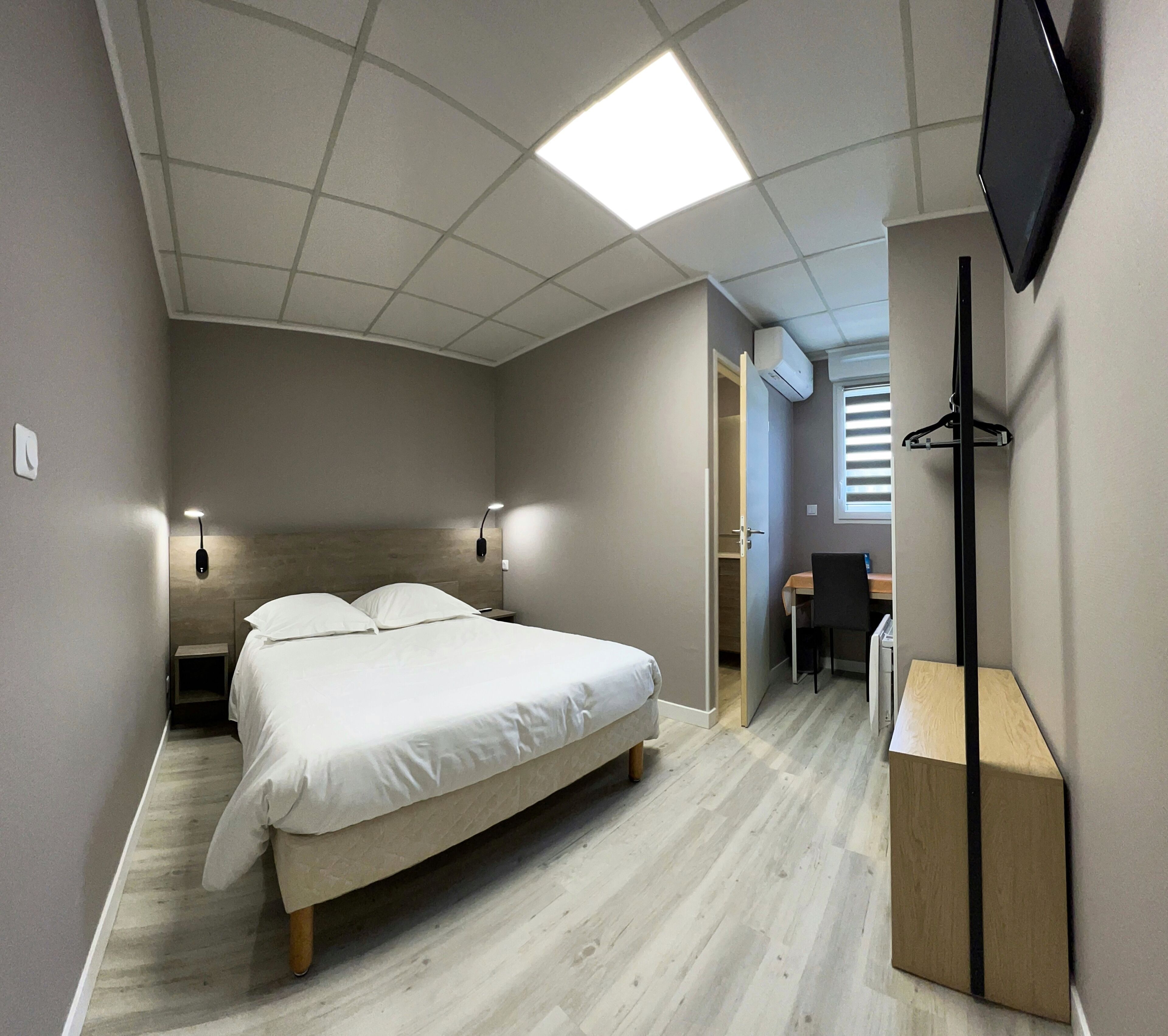 Bureau, Wi-Fi gratuit, draps fournis