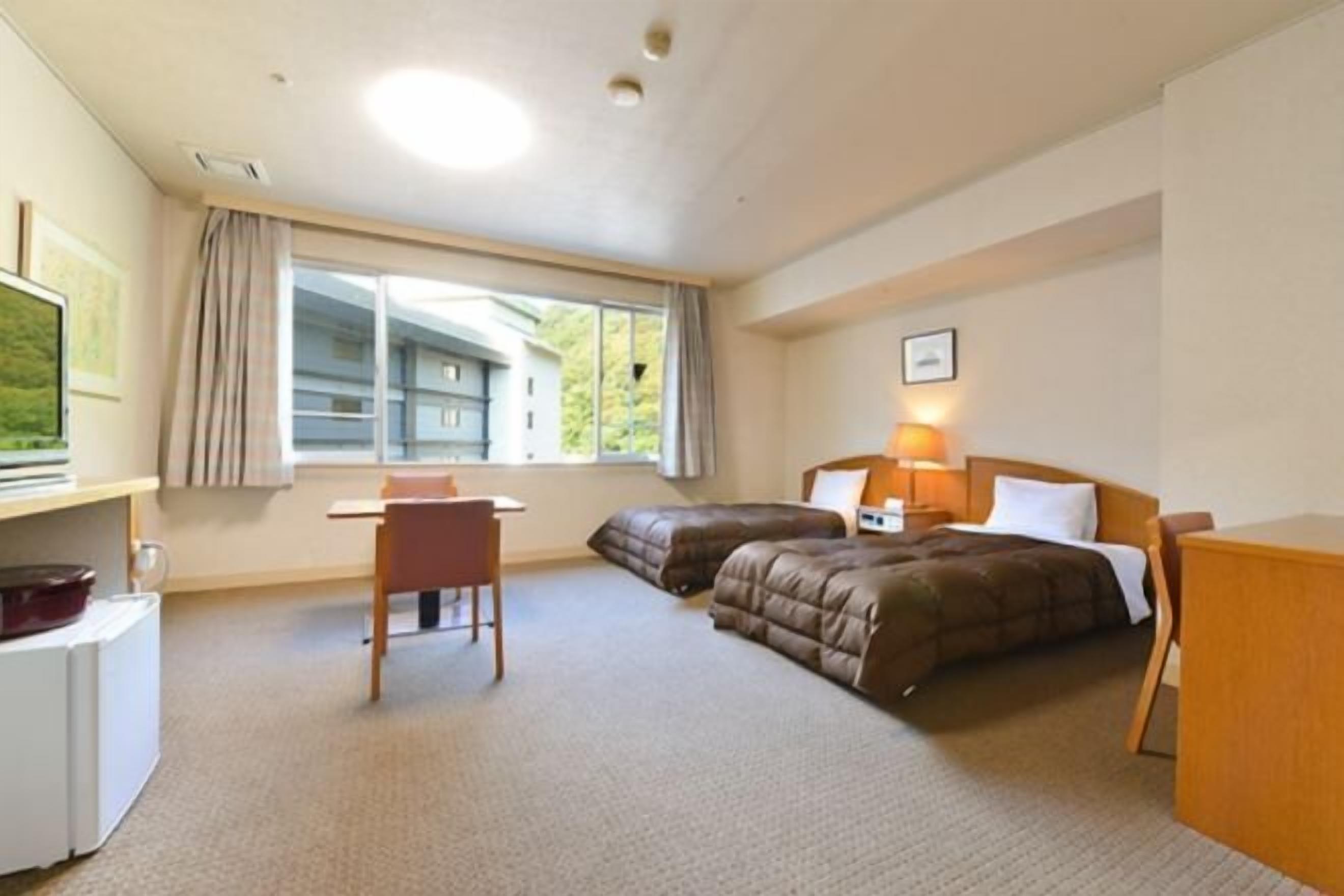 Coffres-forts dans les chambres, rideaux occultants, draps fournis