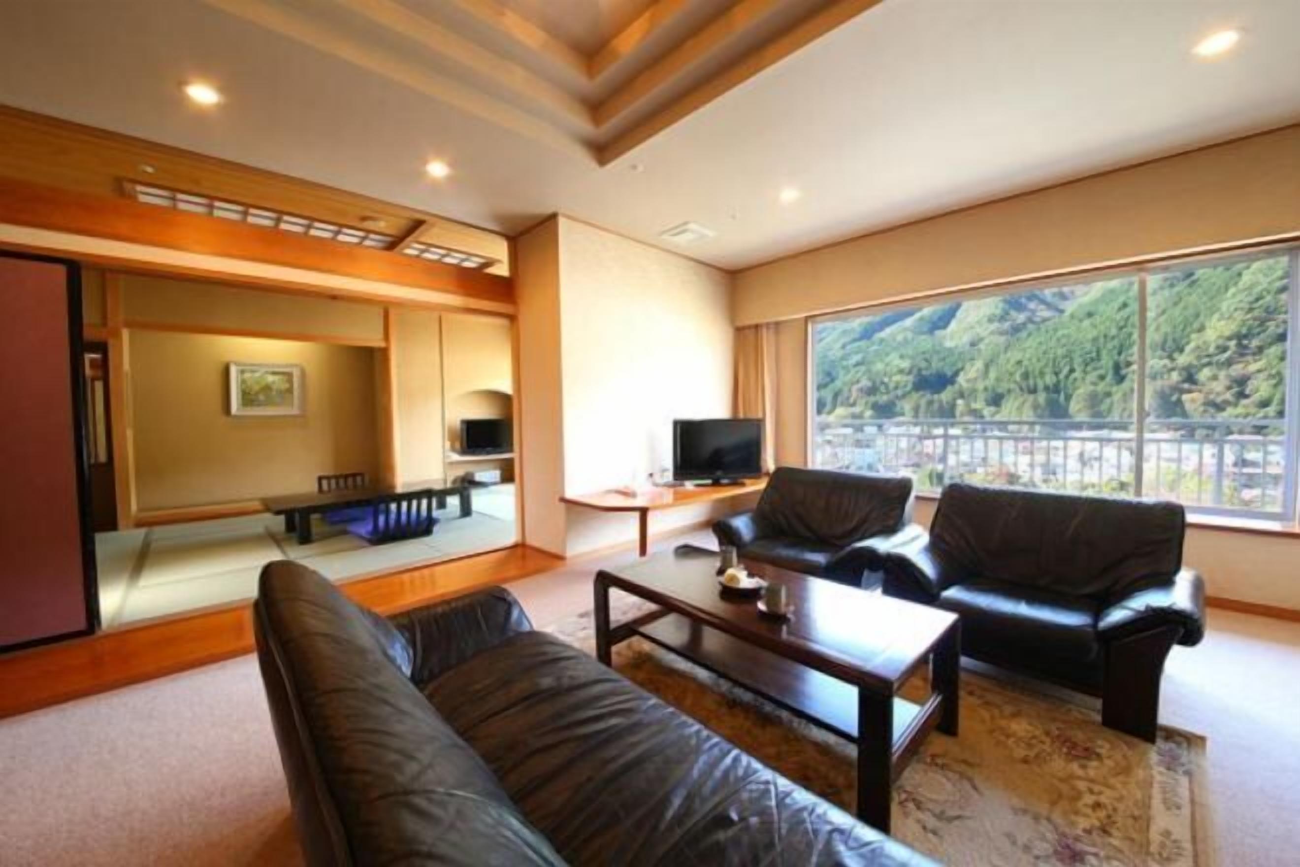 Coin séjour | Télévision de 32 pouces avec chaînes numériques