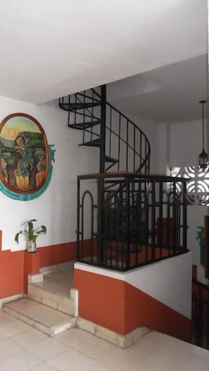Interior - Hotel Canek (Palenque)