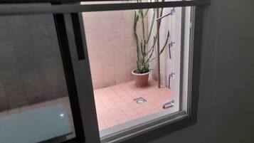 Estudio Premium, accesible para personas con discapacidad, no fumadores | Terraza o patio