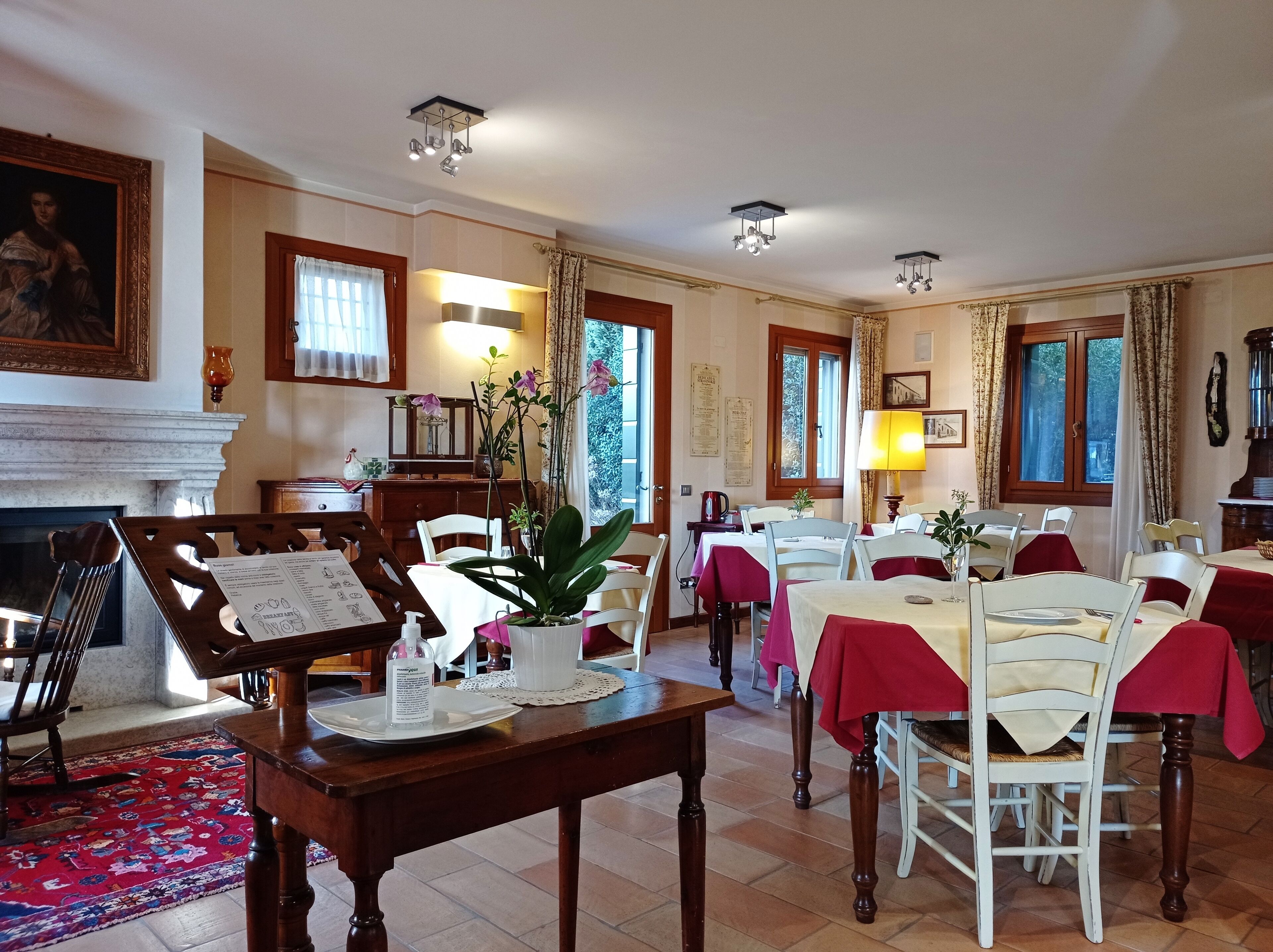 Free daily cooked-to-order breakfast