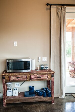 Casa estàndard, 1 dormitori, cuina bàsica, vistes a la vall | Cuina bàsica privada | Frigorífic gran, microones, placa de cuina i cafetera i tetera 