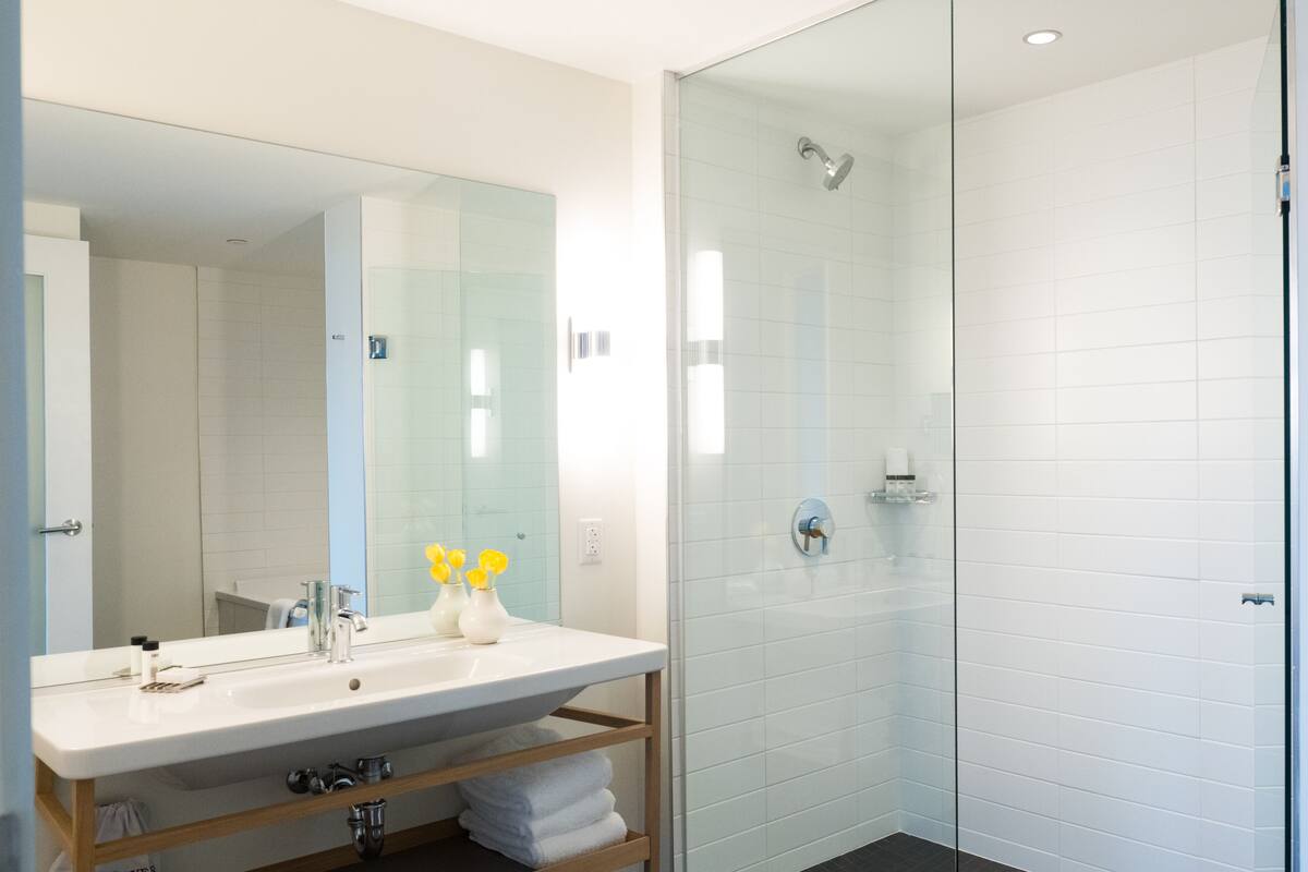 shower, free toiletries, hair dryer, bathrobes