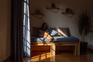 Suite King Loft | Ropa de cama de alta calidad y tabla de planchar con plancha