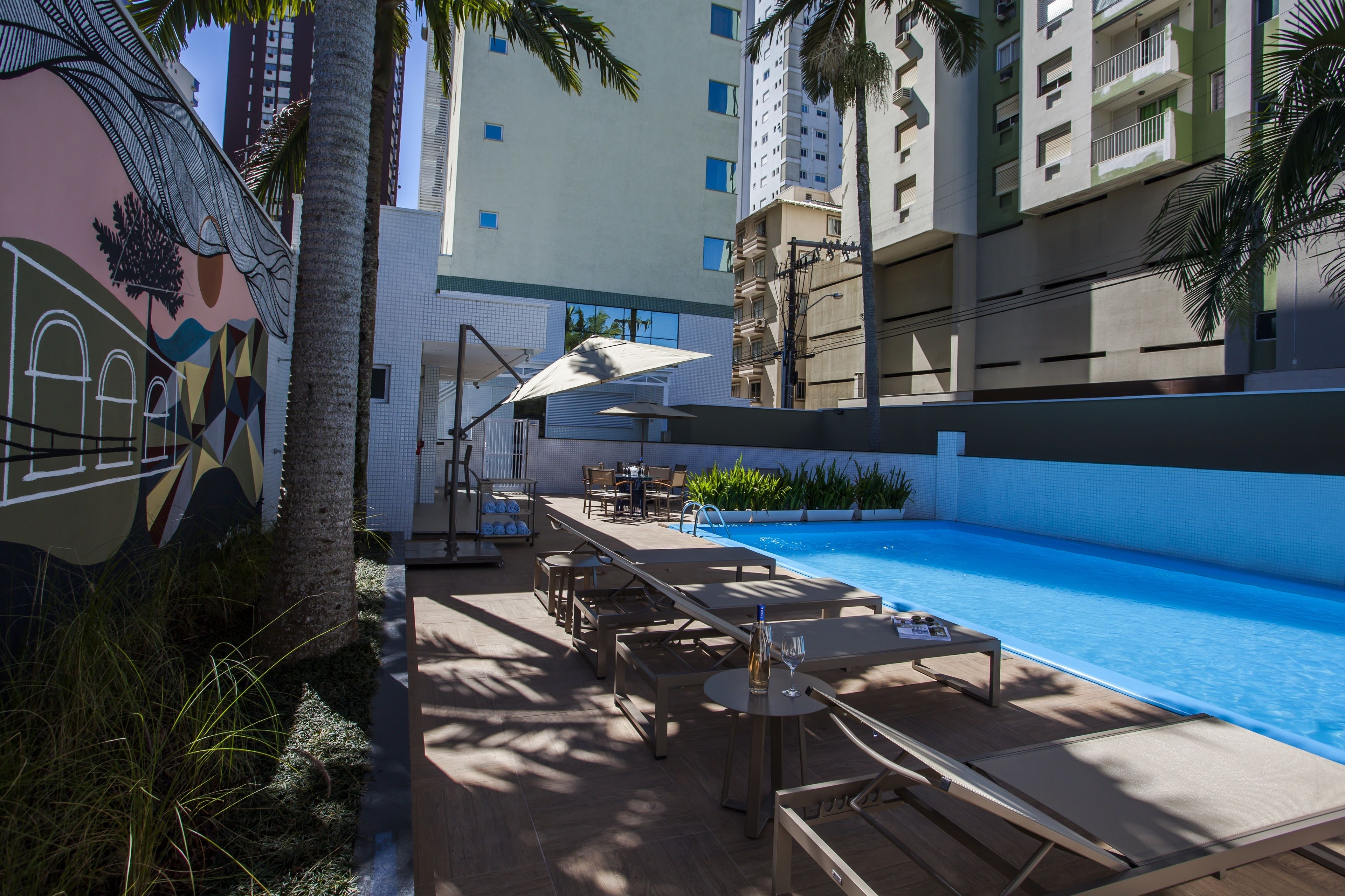 outdoor pool, pool loungers