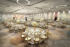 Banquet hall - The Westin Calgary Airport (Calgary)